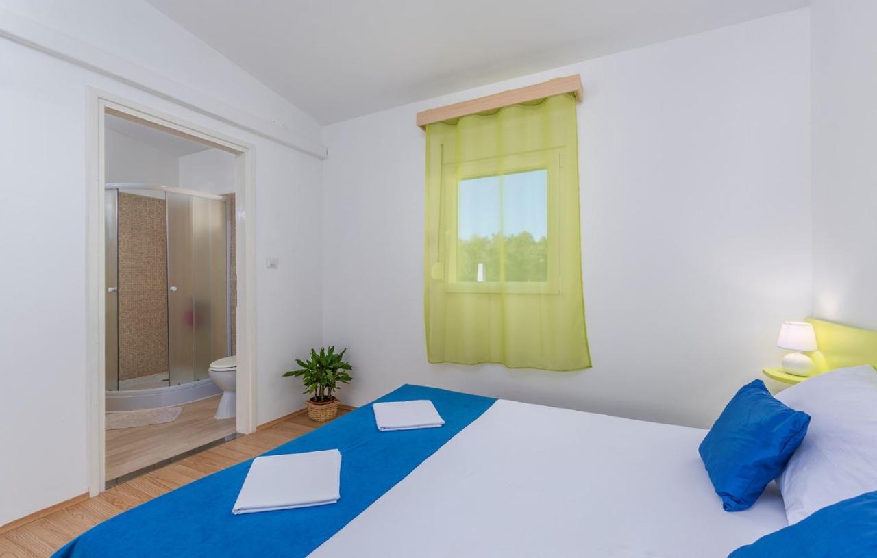 Holiday Park Village Jelovci Kringa Exterior photo