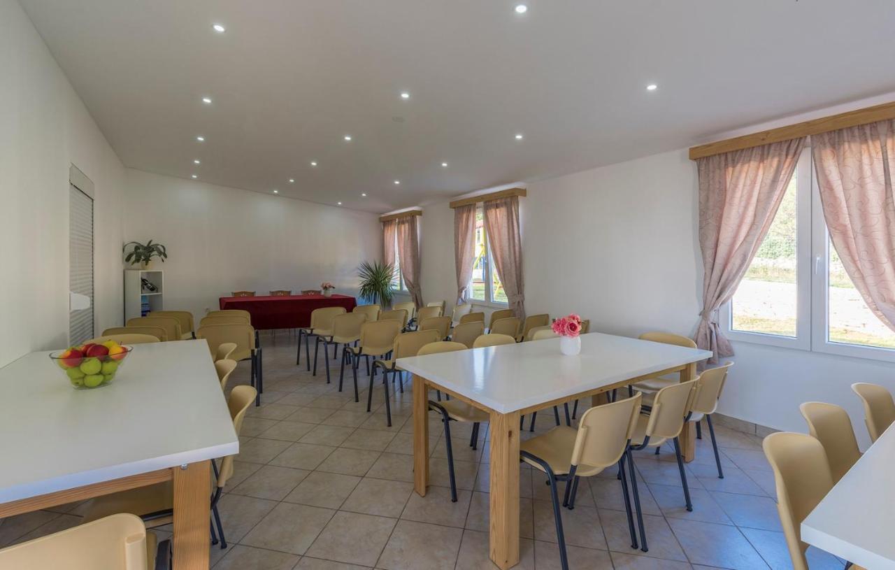 Holiday Park Village Jelovci Kringa Exterior photo