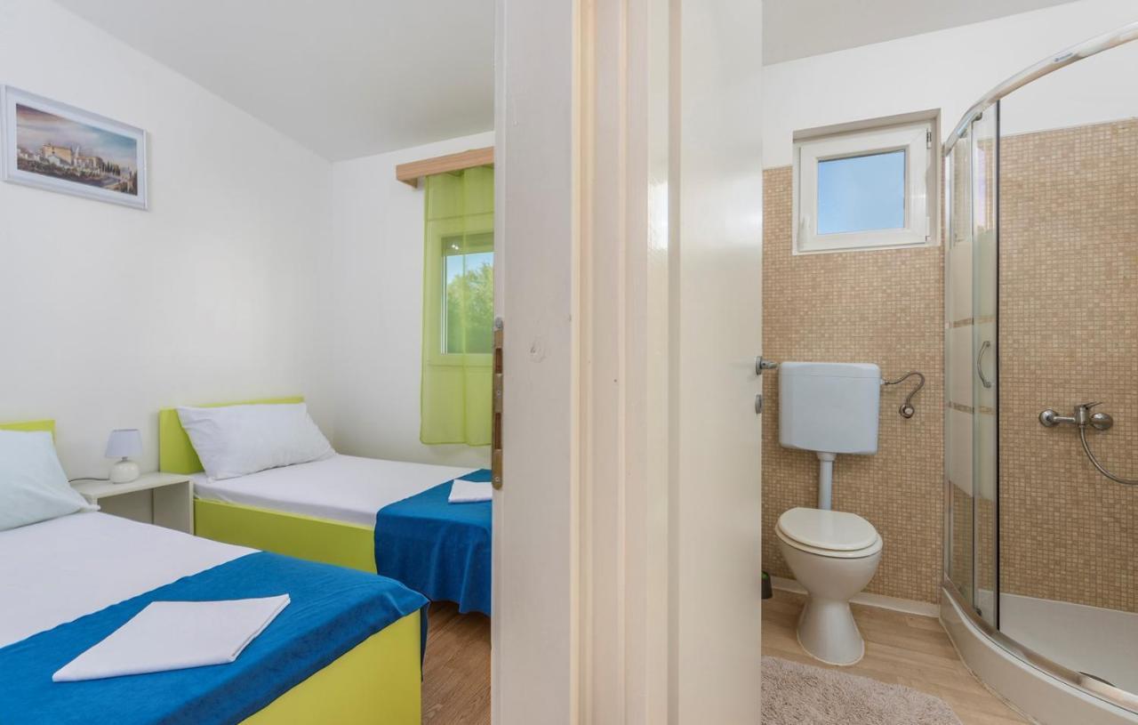 Holiday Park Village Jelovci Kringa Exterior photo