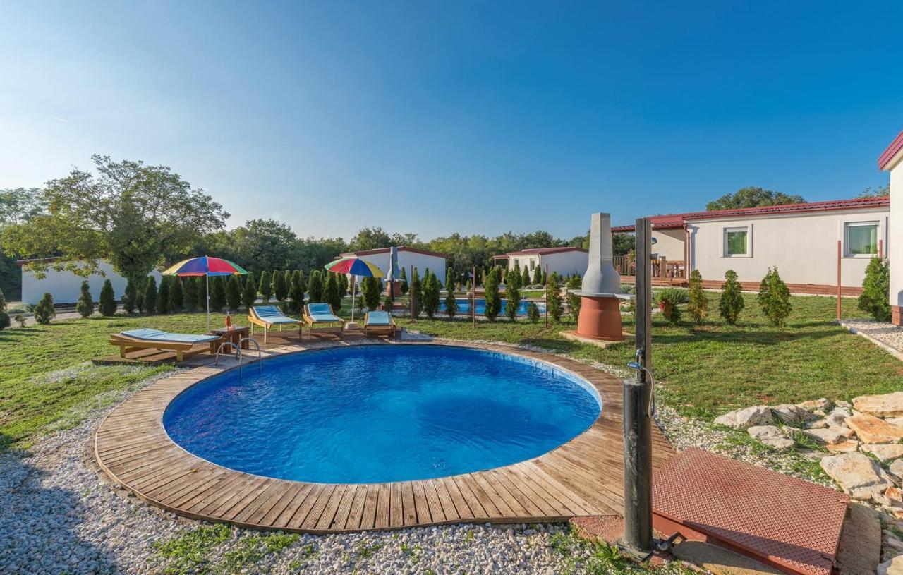Holiday Park Village Jelovci Kringa Exterior photo
